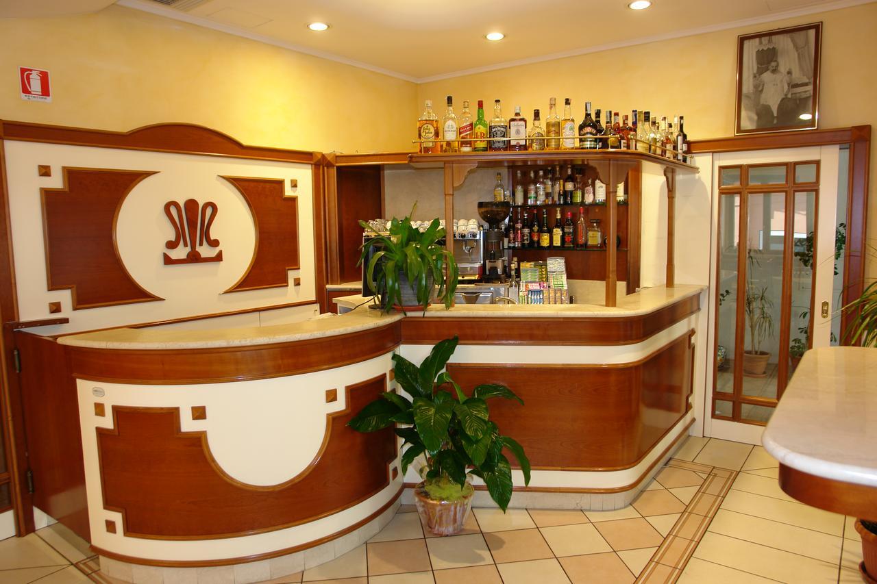 Hotel Sollievo San Giovanni Rotondo Dış mekan fotoğraf